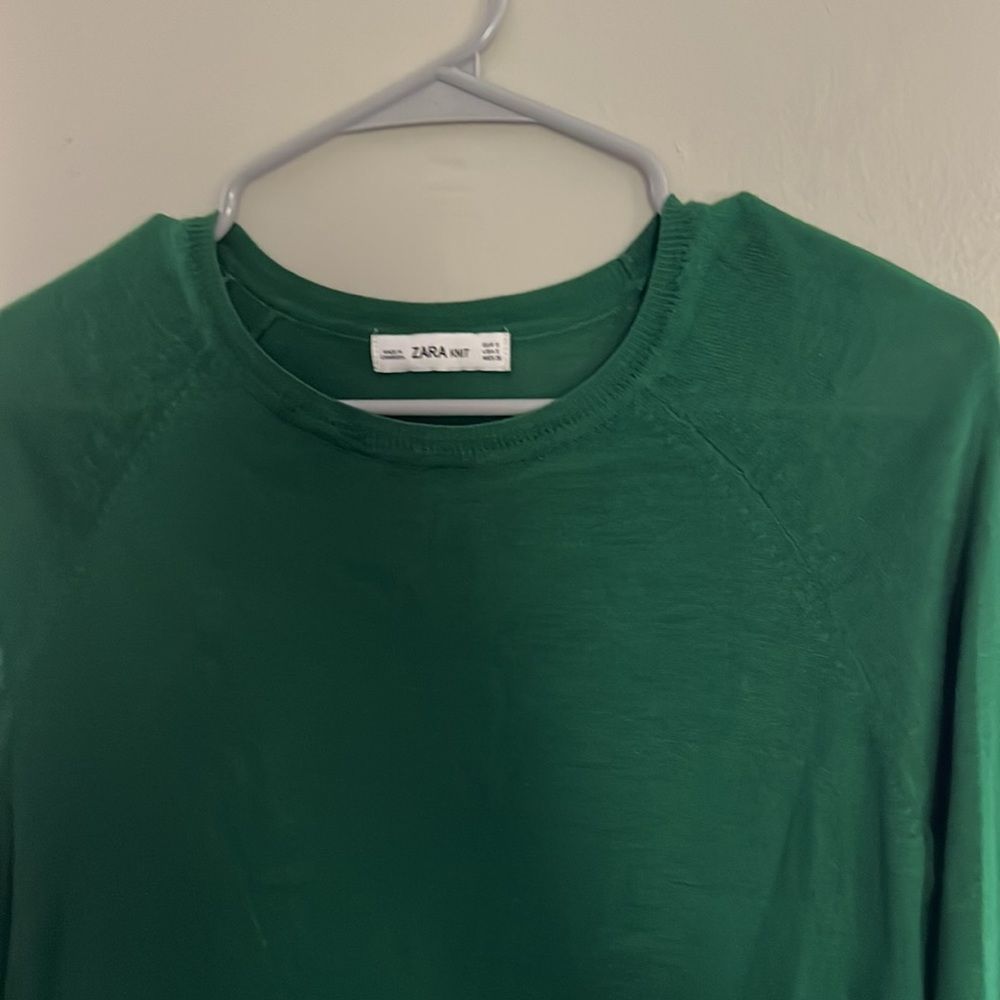 Zara knit lightweight Kelly green sweater size small - Picture 3 of 5